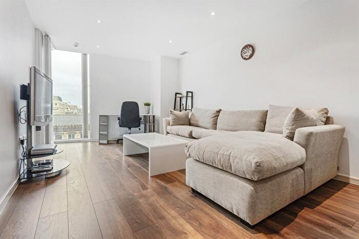 1 Bedroom Flat To Rent In Albert Embankment, Vauxhall, London, SE1