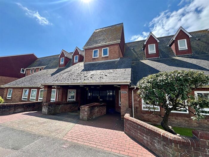 1 Bedroom Flat For Sale In Terminus Road, Bexhill-On-Sea, TN39