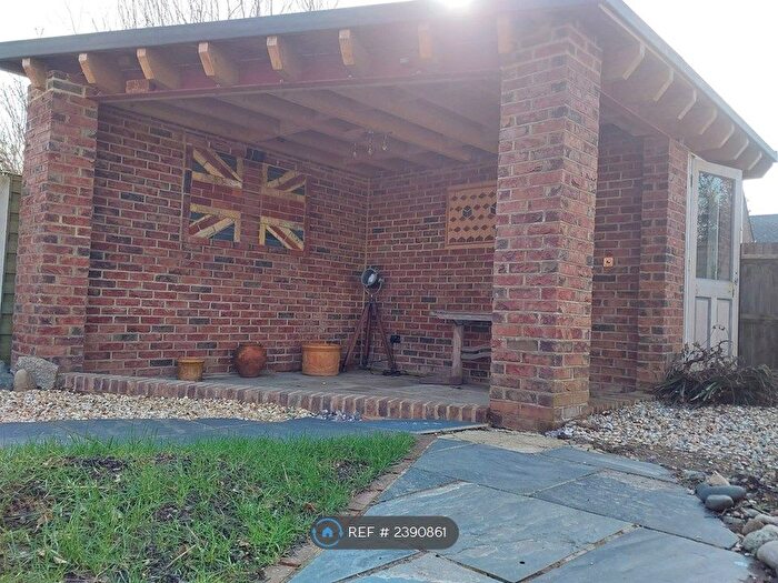 3 Bedroom Detached House To Rent In Wintringham Way, Reading, RG8