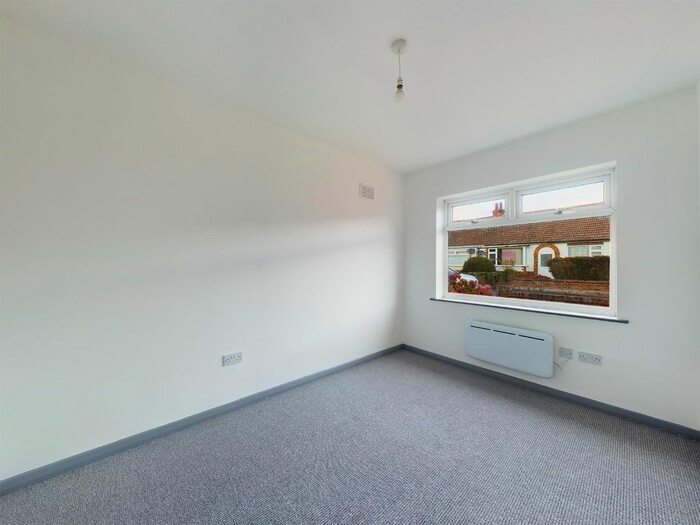 2 Bedroom Property To Rent In Bempton Gardens, Bridlington, YO16