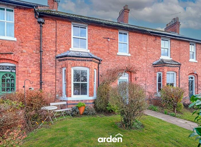 3 Bedroom Terraced House For Sale In South Crescent, Bromsgrove, B60