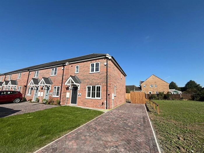 3 Bedroom Semi-Detached House To Rent In Buddleia Drive, Louth, LN11