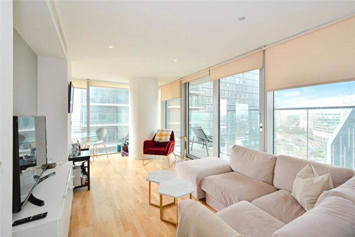 1 Bedroom Flat To Rent In Landmark East Tower, Marsh Wall, E14