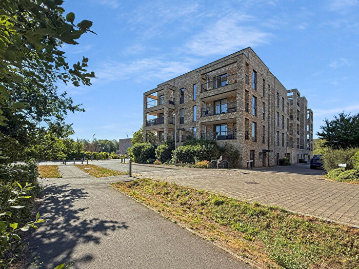 1 Bedroom Flat For Sale In Trumpington, Cambridge, CB2