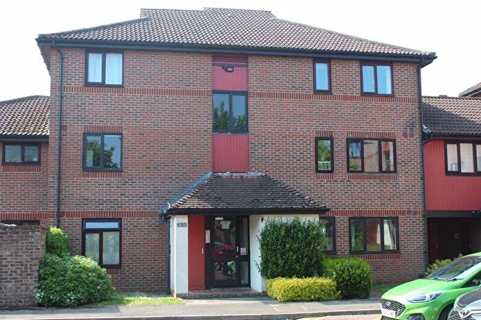 Apartment To Rent In Ground Floor Studio, OX14