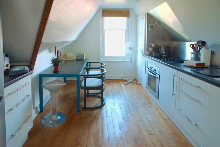 1 Bedroom Flat To Rent In Denmark Road, Reading, RG1