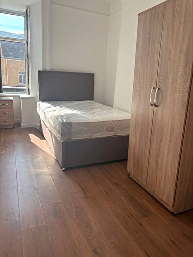 3 Bedroom Flat To Rent In Mansel Street, Swansea, SA1