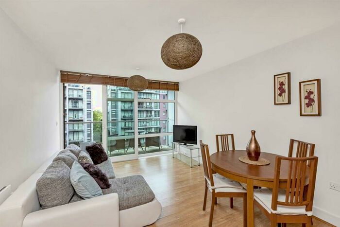 1 Bedroom Flat To Rent In Warwick Building, Queenstown Road, Chelsea Bridge Wharf, London, SW8