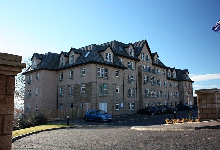 2 Bedroom Flat To Rent In Marina Road, Bathgate, EH48