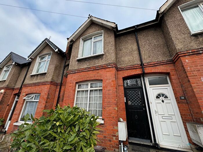 3 Bedroom Maisonette To Rent In Brunswick Park Road, Arnos Grove, N11