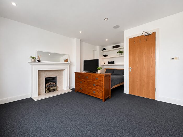 4 Bedroom House To Rent In Franklin Place, Lewisham, SE13