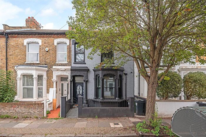 5 Bedroom Terraced House For Sale In Rattray Road, Brixton, London, SW2