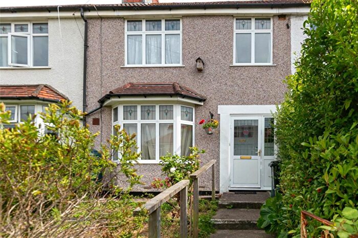 3 Bedroom Terraced House For Sale In Greenfield Avenue, Bristol, BS10