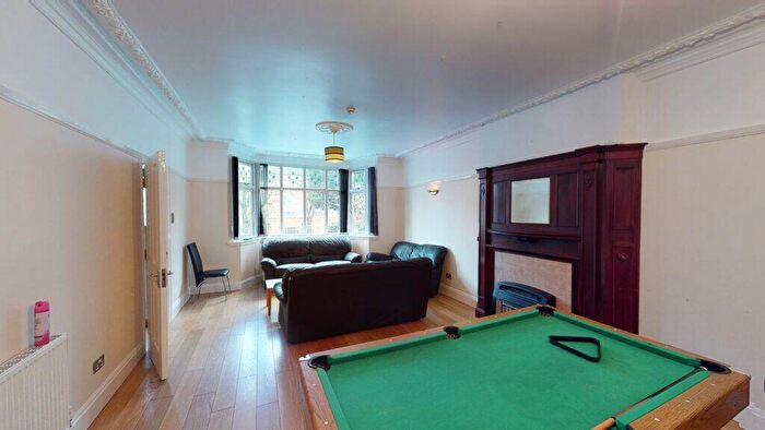 7 Bedroom House To Rent In Bristol Road, Edgbaston, B5