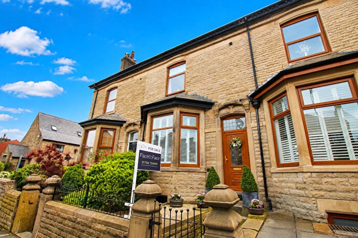 4 Bedroom Terraced House For Sale In Featherstall Road, Littleborough, OL15