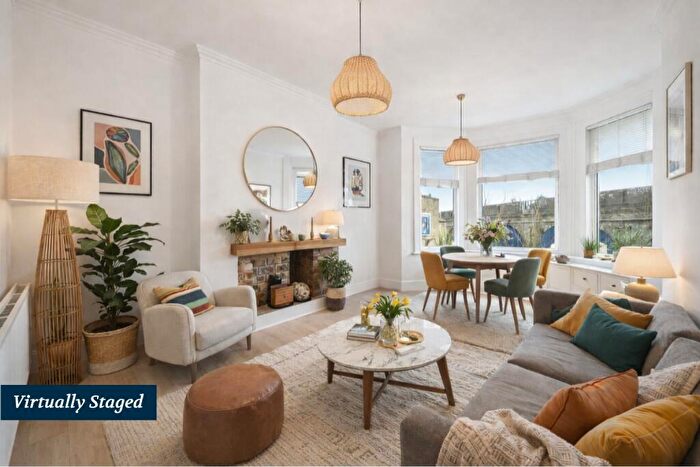 2 Bedroom Flat For Sale In Iverson Road, West Hampstead, NW6