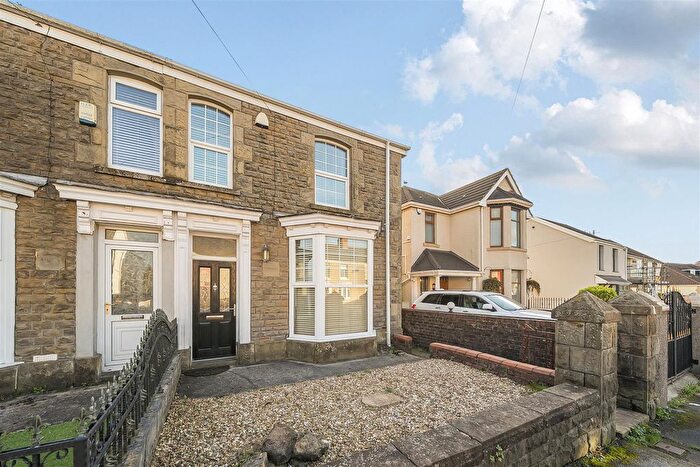 3 Bedroom Semi-Detached House For Sale In Middle Road, Gendros, Swansea, SA5