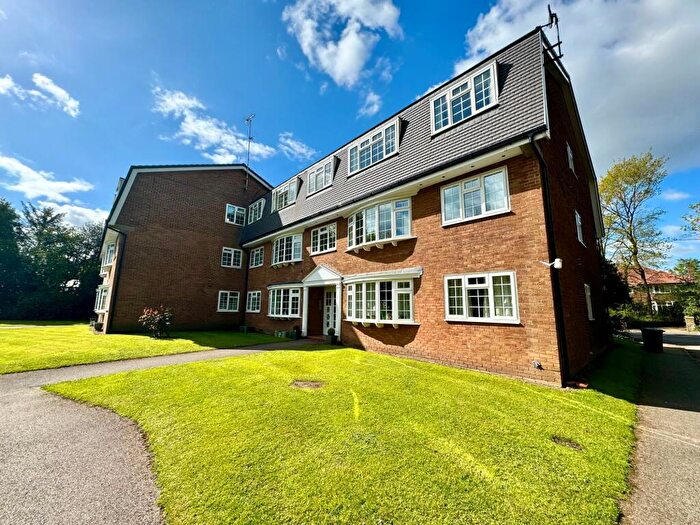 2 Bedroom Apartment To Rent In Brooklands Road, Dorchester Court Brooklands Road, M33