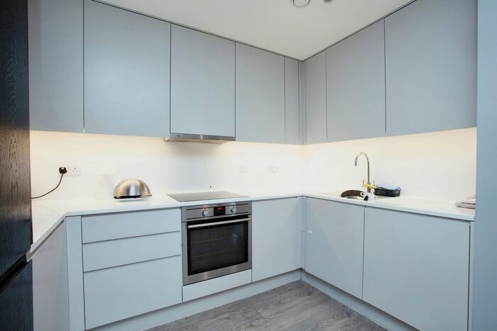 2 Bedroom Flat To Rent In Ruckholt Road, London, E10