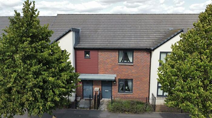 2 Bedroom Town House For Sale In Station Boulevard, Loughborough, LE11