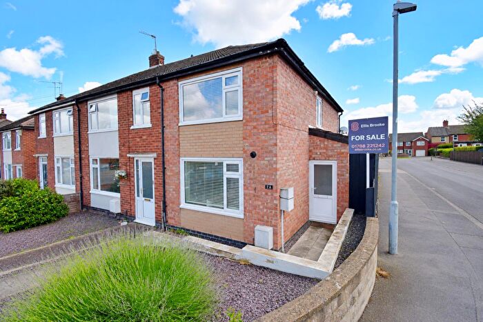 2 Bedroom Semi-Detached House For Sale In Hoods Way, Bilton, Rugby, CV22