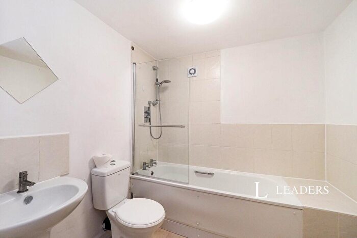 1 Bedroom Flat To Rent In High Point, NG7
