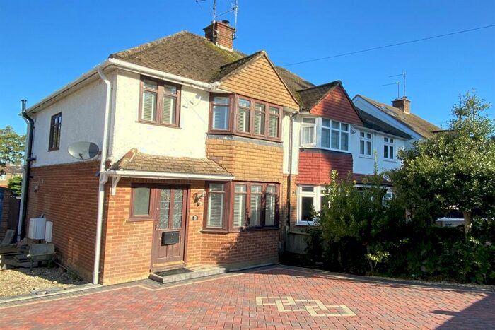 3 Bedroom Semi-Detached House To Rent In Town Centre, Basingstoke, RG21