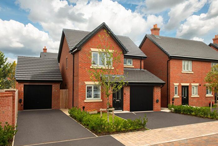 3 Bedroom Detached House For Sale In Chelford Road, Macclesfield, SK10