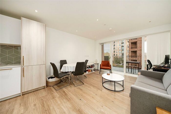 1 Bedroom Flat To Rent In Mary Neuner Road, London, N8