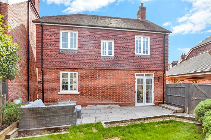3 Bedroom Detached House For Sale In Three Fields Road, Tenterden, Kent, TN30