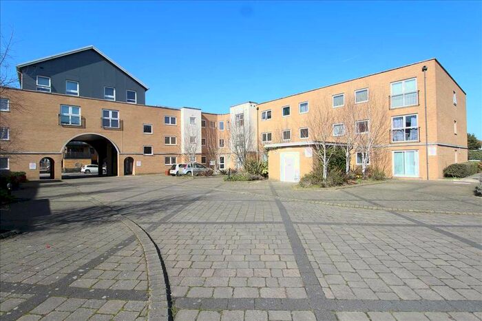 2 Bedroom Flat To Rent In Vantage Court, Kenway, Southend On Sea, SS2