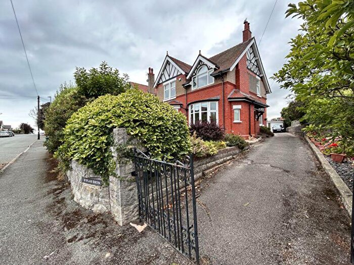3 Bedroom Flat For Sale In Ebberston Road East, Rhos On Sea, LL28