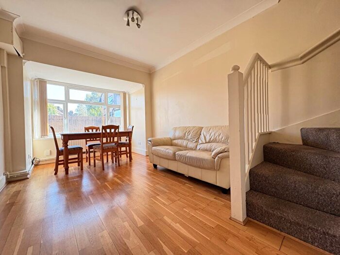 2 Bedroom House To Rent In Brookscroft Road, E17