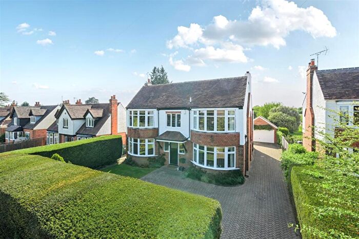 5 Bedroom Detached House For Sale In Upper Woodcote Road, Caversham, Reading, RG4