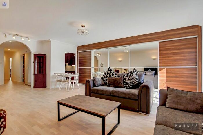 2 Bedroom Flat To Rent In Cromwell Road, London, SW7