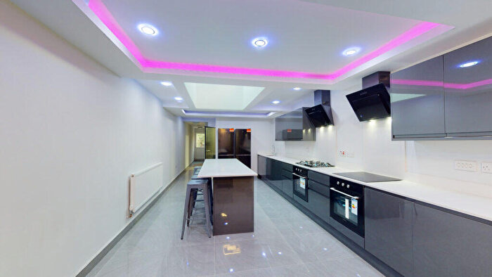 6 Bedroom House To Rent In Harrow Road, Selly Oak, Birmingham, B29