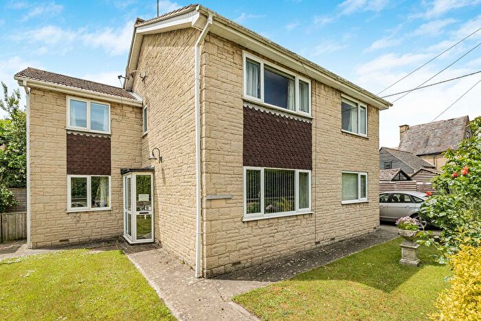 4 Bedroom Detached House For Sale In The Moors, Kidlington, OX5
