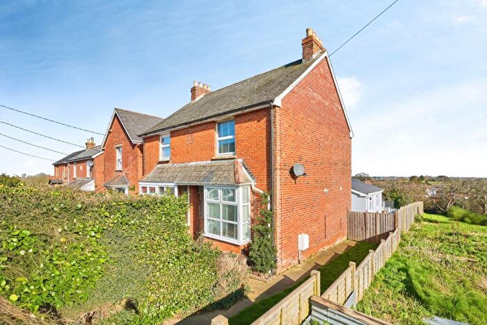 3 Bedroom Semi-Detached House For Sale In Alvington Road, Newport, Isle Of Wight, PO30