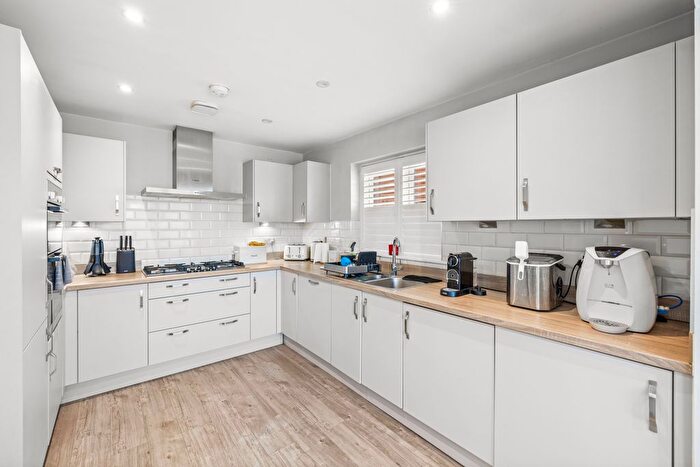 4 Bedroom Detached House For Sale In Ref: Gf - Blunden Way, Westvale Park, RH6