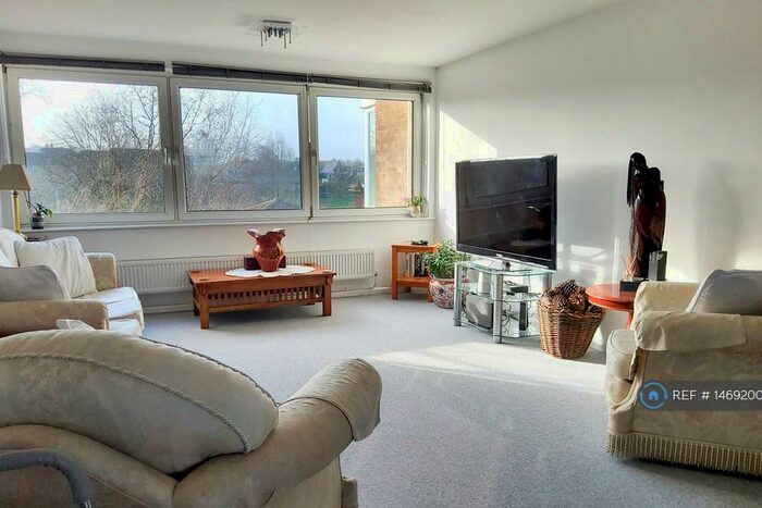 2 Bedroom Flat To Rent In Pentlands Court, Cambridge, CB4