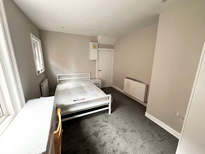 Studio To Rent In Ashley Road, Poole, BH14