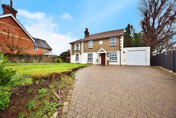 5 Bedroom Detached House For Sale In Queens Road, Maidstone, Kent, ME16