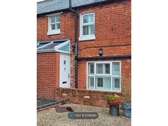 3 Bedroom Semi-Detached House To Rent In Park Street, Hungerford, RG17