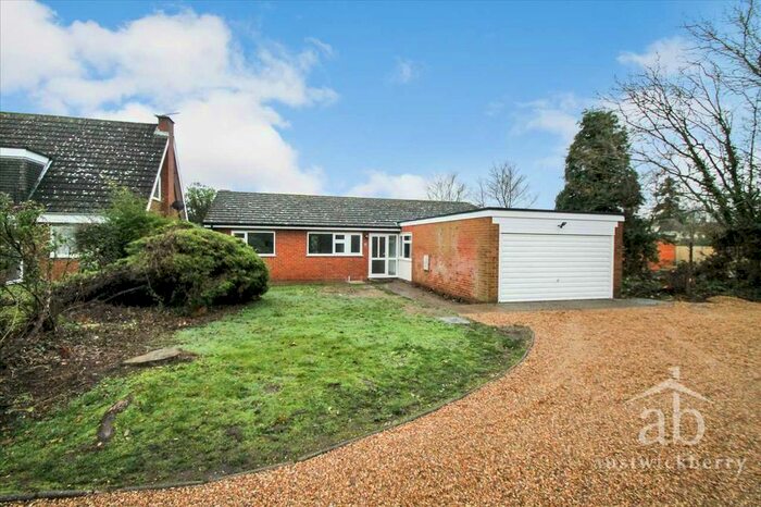 4 Bedroom Bungalow To Rent In The Mills, Rushmere St Andrew, Ipswich, IP4