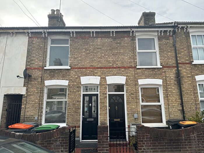 3 Bedroom Terraced House To Rent In Garfield Street, Bedford, MK41