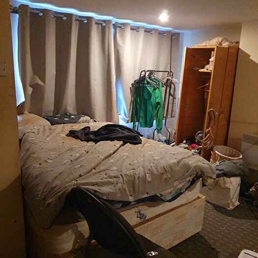 1 Bedroom Flat To Rent In Cardigan Road, Leeds, LS6