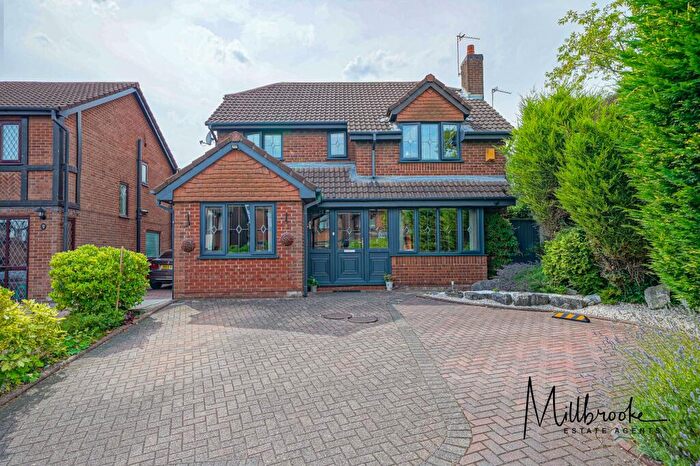 4 Bedroom Detached House For Sale In Thornway, Worsley, M28