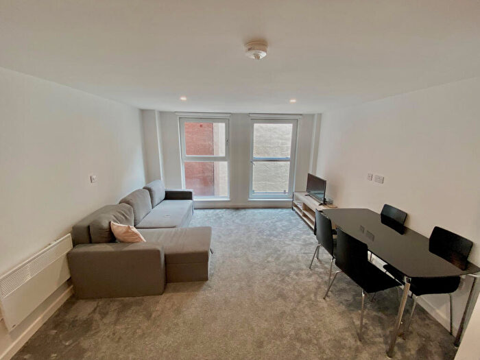 1 Bedroom Apartment To Rent In Wolstenholme Square, Liverpool, Merseyside, L1