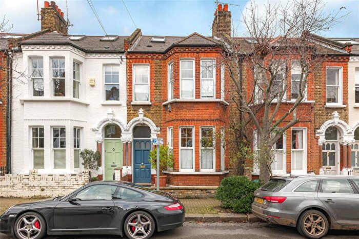 3 Bedroom Terraced House For Sale In Juer Street, London, SW11