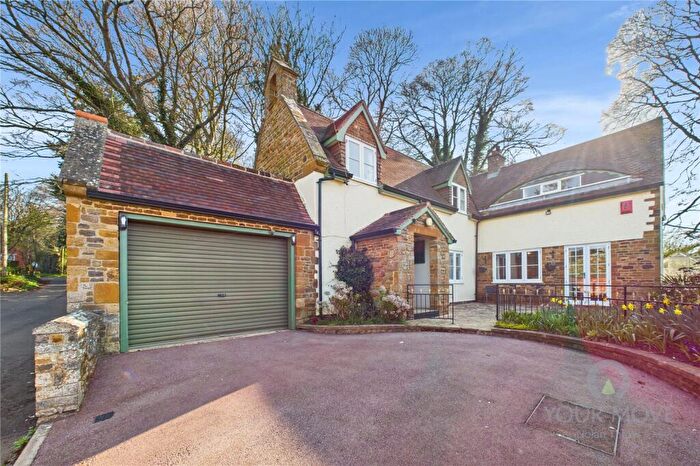 3 Bedroom Detached House For Sale In Teeton, Northampton, Northamptonshire, NN6